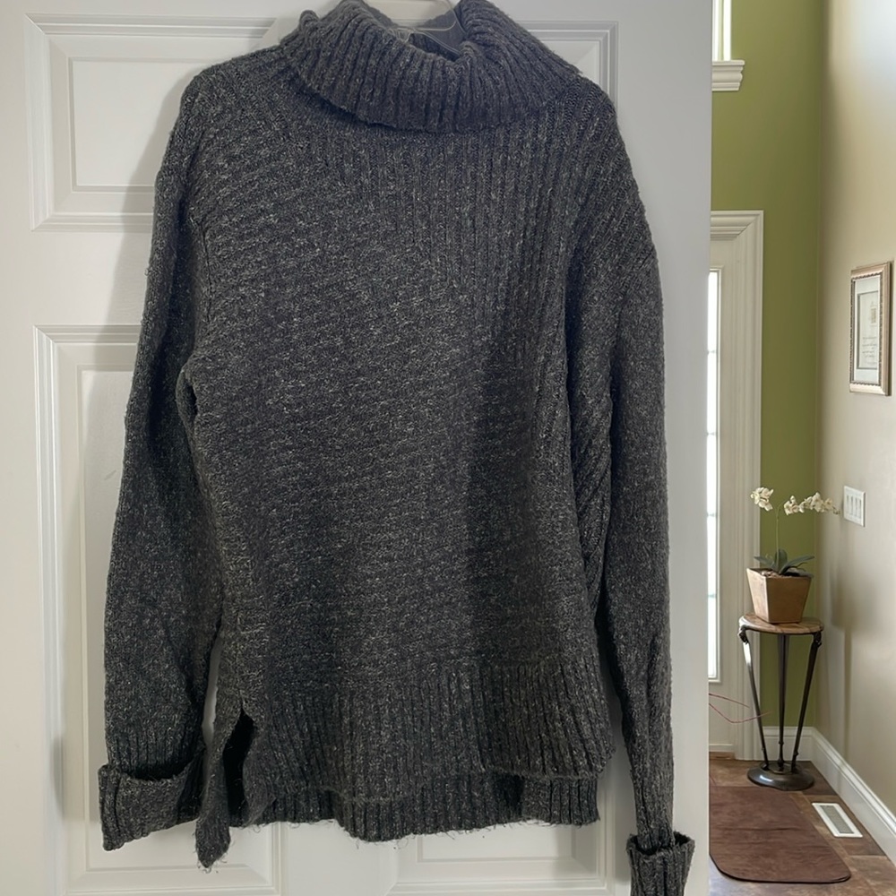 Simply Vera by Vera Wang Dark Grey Turtleneck Sweater. XL